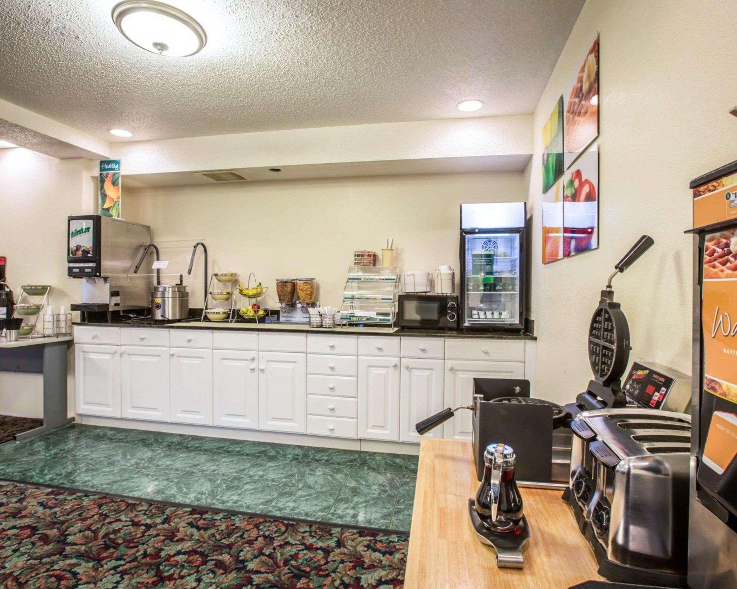 Quality Inn Andrews Bagian luar foto
